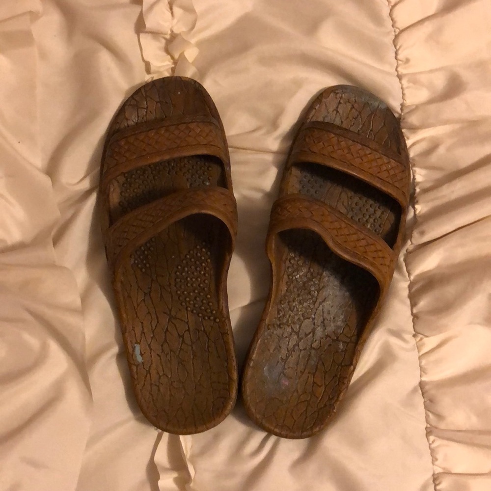Jandals with paint